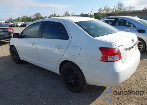 2009 Toyota Yaris z USA, uszkodzony, nr VIN JTDBT903091345664